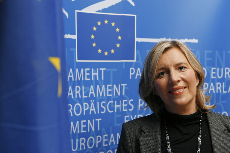 Foto 7: MEP Krisztina MORVAI