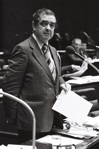 Fotogrāfija 3: ELLIS, Robert Thomas during the plenary Session in september 1978