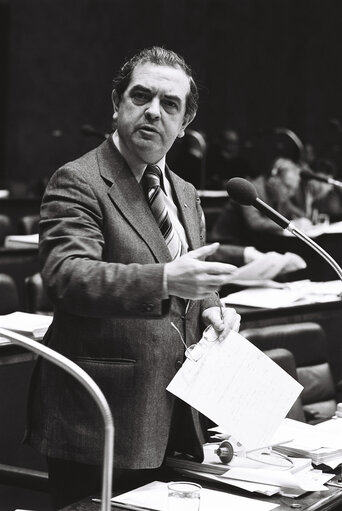 ELLIS, Robert Thomas during the plenary Session in september 1978