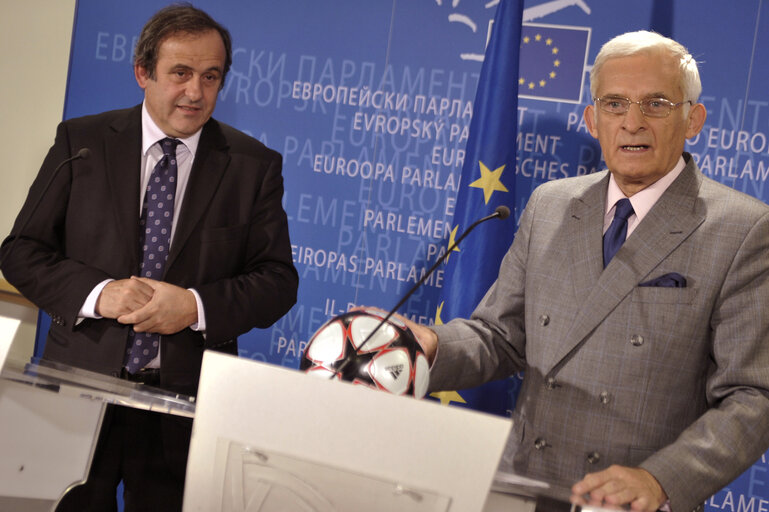 EP President meets with UEFA President Michel PLATINI