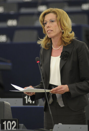 Fotagrafa 2: Rumiana JELEVA  MEP in plenary session in Strasbourg.