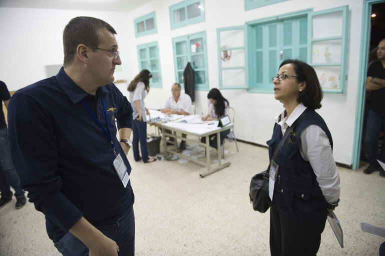 Valokuva 20: Day of election of the Tunisian Constituent Assembly in Tunis.