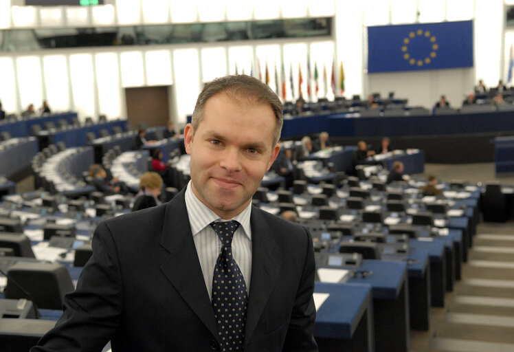 Fotografie 3: Daniel Petru FUNERIU in Plenary Session in Strasbourg