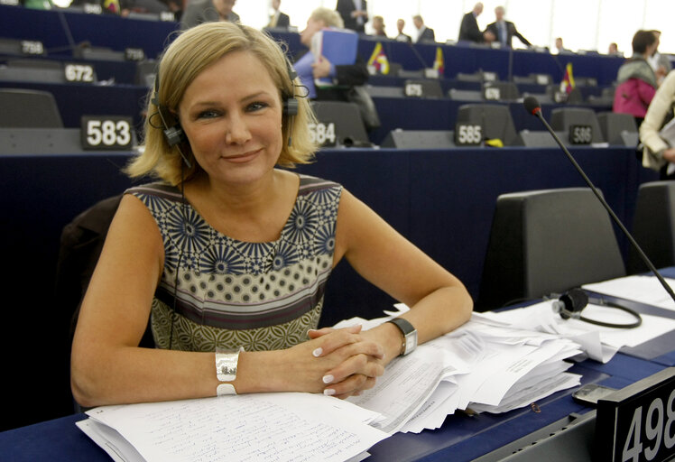 Fotografie 4: Eija-Riitta KORHOLA MEP in plenary session in Strasbourg