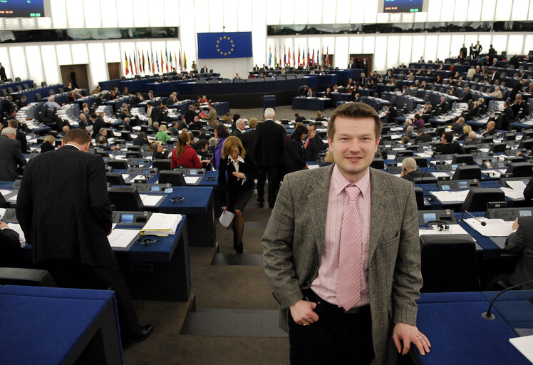 Fotografie 3: Martin KASTLER in Plenary Session in STrasbourg.
