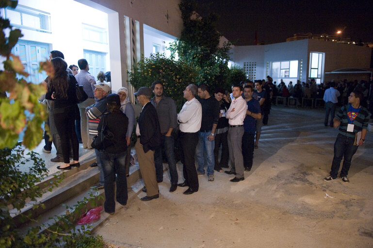 Valokuva 21: Day of election of the Tunisian Constituent Assembly in Tunis.