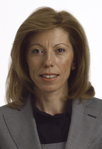 Foto 3: Portrait of MEP Rumania JELEVA.