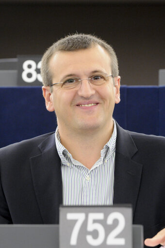 Fotografie 35: MEPs during the Plenary Session in Strasbourg - week 37  - Famine in East Africa