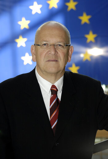 Fotogrāfija 12: Portrait of MEP James Glyn FORD