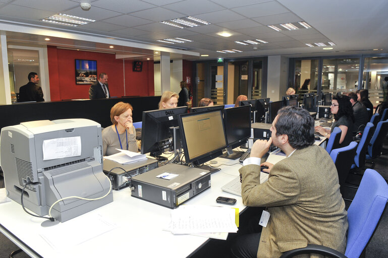 Foto 6: Official opening event of new premises of Library Reading Room and ITEC service desk