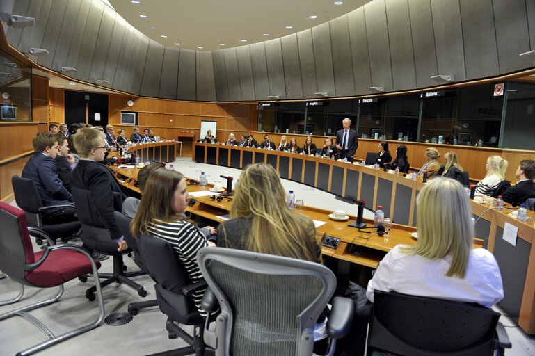 MEP Gunnar HOKMARK meets a group