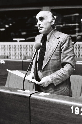 Photo 5 : The delegue Antoine PORCU during a session in Strasbourg in October 1978.