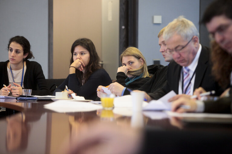 Foto 23: Meeting on widening participation in the European framework programme