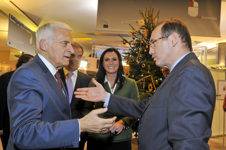 Reception of an Austrian Christmas tree