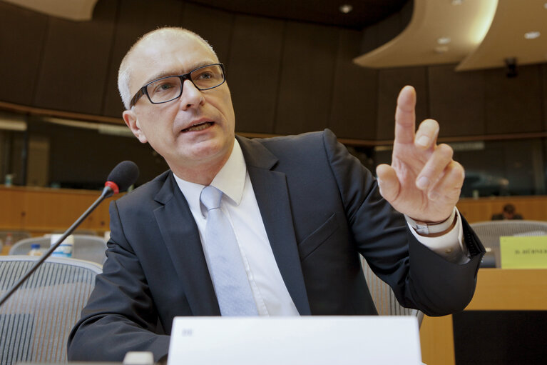 Portrait of MEP Peter SIMON
