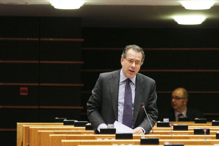 Photo 10: Meps in the hemicycle in Brussels, week 48 - Prepration for the European Council