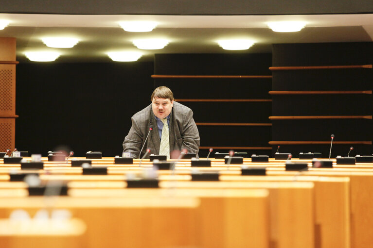 Photo 21: Meps in the hemicycle in Brussels, week 48 - Prepration for the European Council