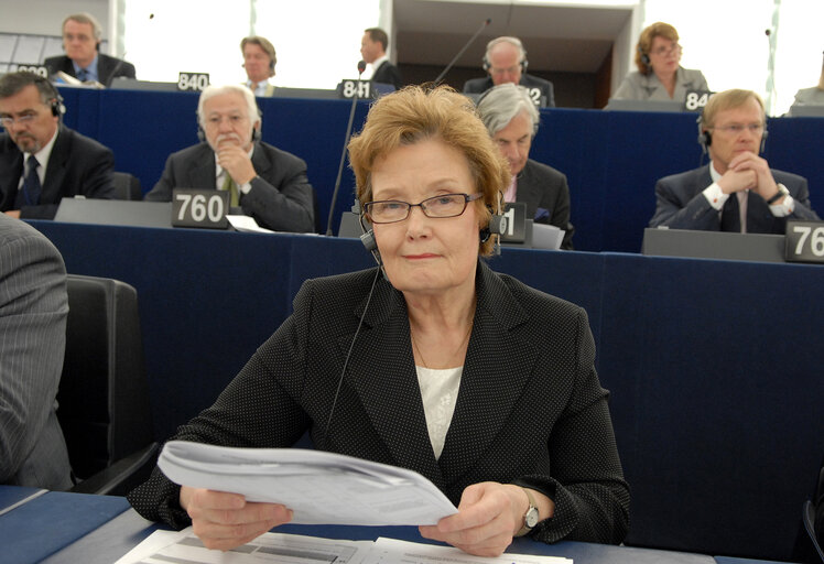 MEP Eva-Riitta SIITONEN in Plenary Session