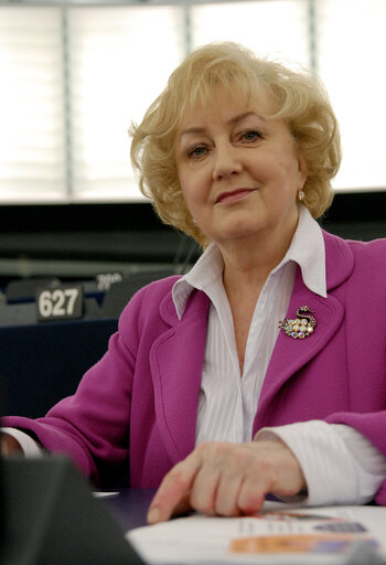 Zdjęcie 6: Genowefa GRABOWSKA MEP in Plenary Session in Strasbourg.