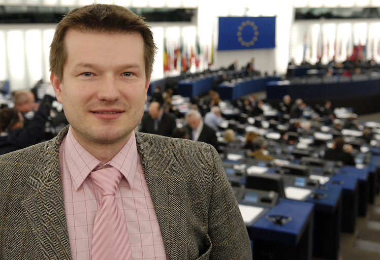 Fotografie 4: Martin KASTLER in Plenary Session in STrasbourg.