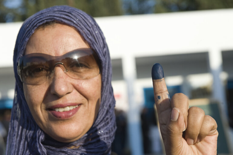 Valokuva 49: Day of election of the Tunisian Constituent Assembly in Tunis.