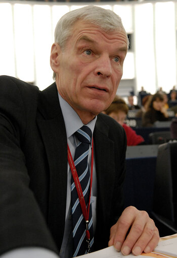 Fotogrāfija 5: Justas Vincas PALECKIS MEP in Plenary Session in Strasbourg.