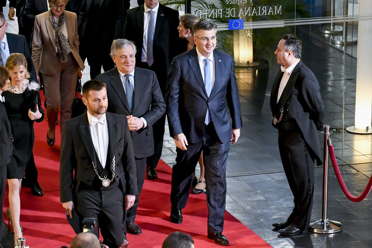 Zdjęcie 1: Antonio TAJANI - EP President meets with Andrej PLENKOVIC - Prime Minister of Croatia - Arrival