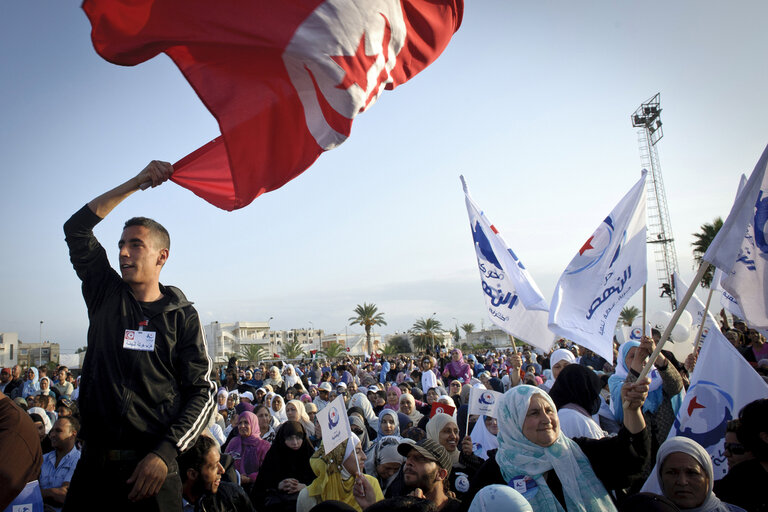 Fotografie 46: Mission to monitor the upcoming elections for a Constituent Assembly in Tunisia