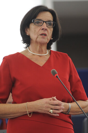 Photo 18: MEP in Plenary session in Strasbourg - week 39