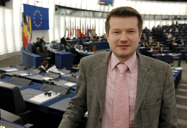 Fotografie 7: Martin KASTLER in Plenary Session in STrasbourg.