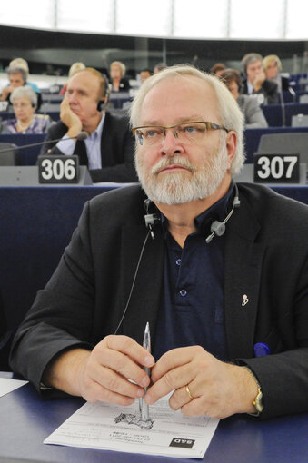 Suriet 4: Portrait of the MEP Goran Farm in plenary session week 43