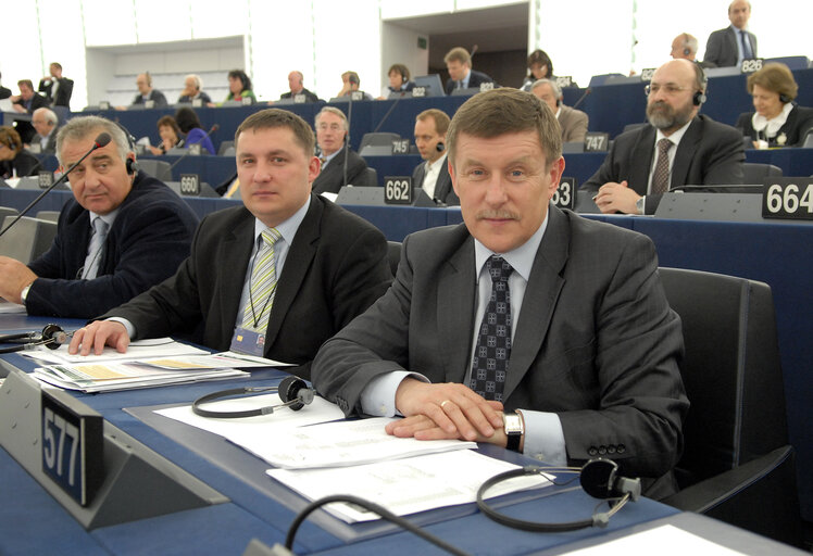 Foto 7: Zbigniew Krzysztof KUZMIUK MEP in plenary session in Strasbourg.