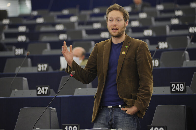 Foto 50: MEP in Plenary session in Strasbourg - week 39