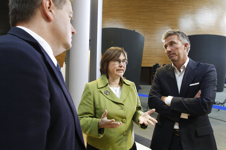 Fotografia 15: Meps from Denmark members of the Group of the Alliance of Liberals and Democrats for Europe