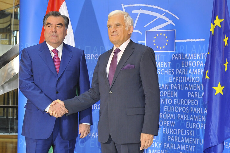 Fotó 6: EP President meets with President of the Republic of Tajikistan - Signature of the Golden Book