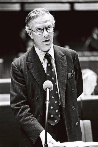 Billede 8: The delegue John Holbrook OSBORN during a session in Strasbourg on March 1977