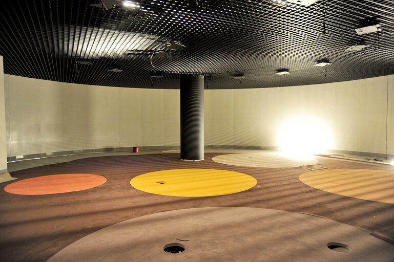 Foto 7: Visitors center in the WIB building at the European Parliament in Brussels. Construction works