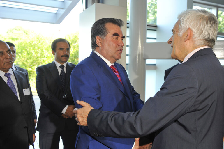 Suriet 5: EP President meets with President of the Republic of Tajikistan - Arrival