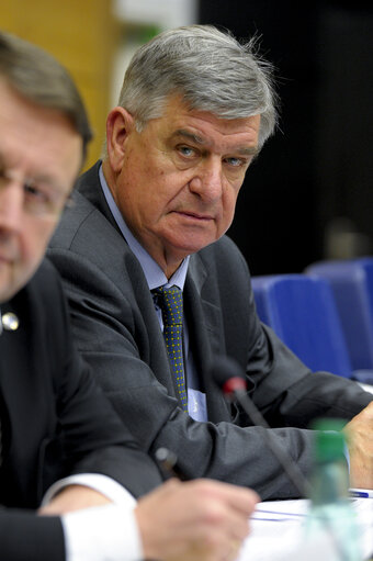 Valokuva 3: Paneuropean working group of the European People's Party.  Does Vladimir PUTIN have a master plan ?