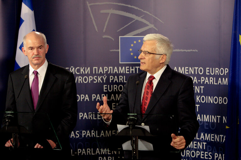 Fotografia 7: Press point Papandreou, Jerzy Buzek, EP President