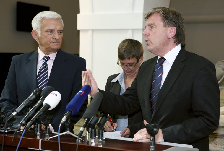 Fotografija 5: Official visit to the Czech Republic. EP President meets with the Speaker of the Chamber of Deputies.