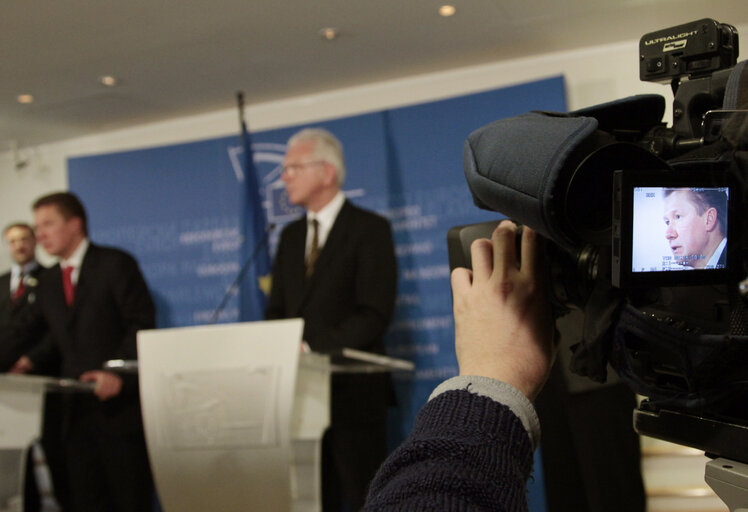 Valokuva 14: Press conference with EP President and the head of Gazprom.