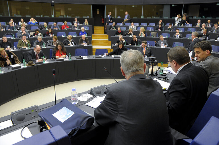 Valokuva 14: Paneuropean working group of the European People's Party.  Does Vladimir PUTIN have a master plan ?