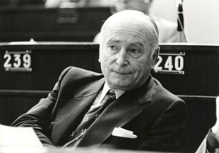 LEENHARDT FANCIS