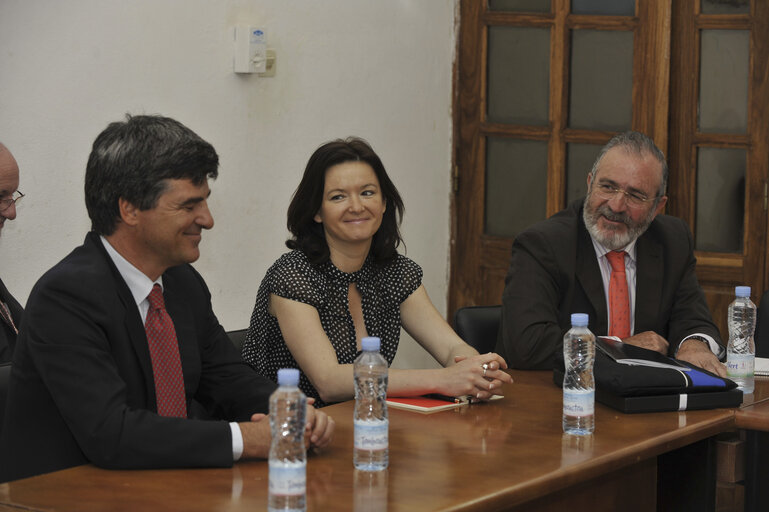 LIBE Commission members meet HCR and IOM representatives at the Office of the EU delegation to Mali in Bamako