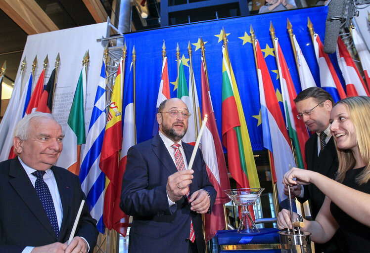 Valokuva 7: The Handover of the Flame of Peace of Bethlehem