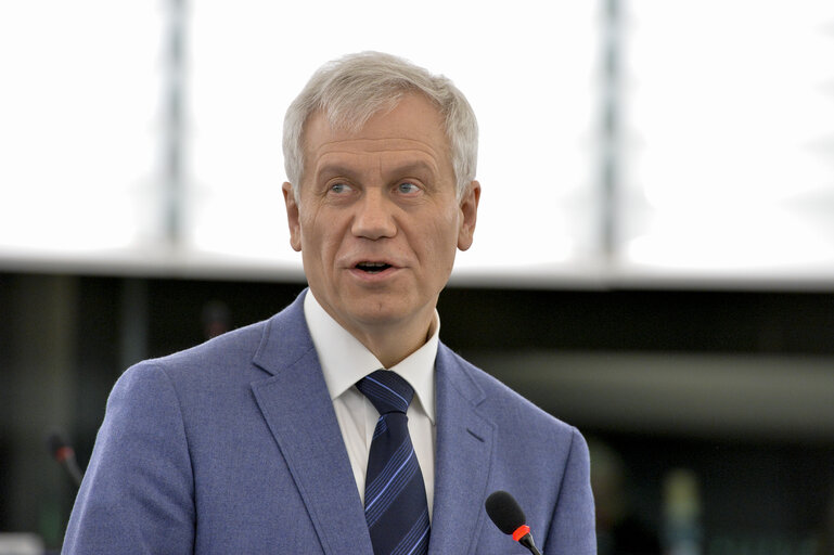 Fotografija 9: Plenary  session week 51 2014 in Strasbourg - Explanation of votes