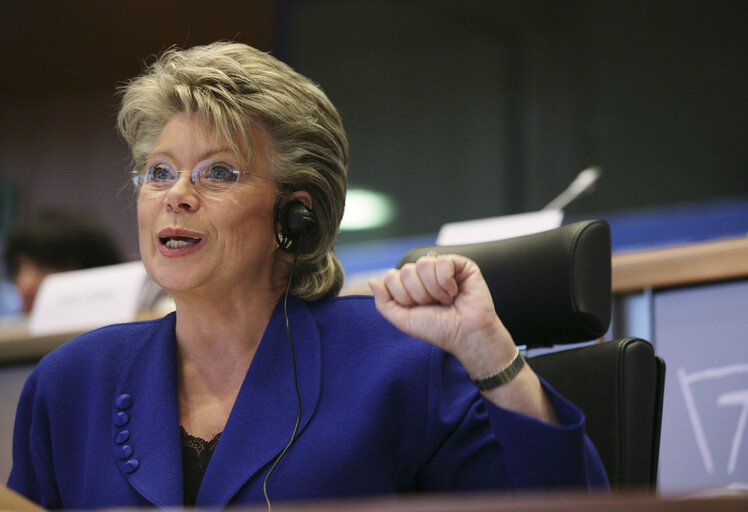 Fotografija 31: Hearing of Viviane Reding, Commissioner designate for Justice, fundamental rights and Citizenship. LIBE, JURI, FEMM -