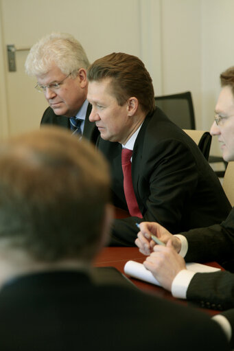 Valokuva 3: EP President meets with the head of Gazprom.