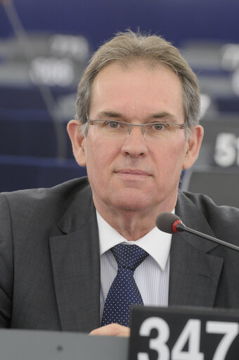 Fotagrafa 7: Alain CADEC plenary session , vice President